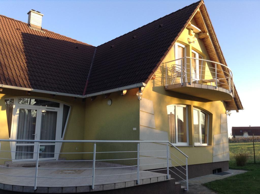 Apartamento Babati Apartmanház Zalakaros Exterior foto